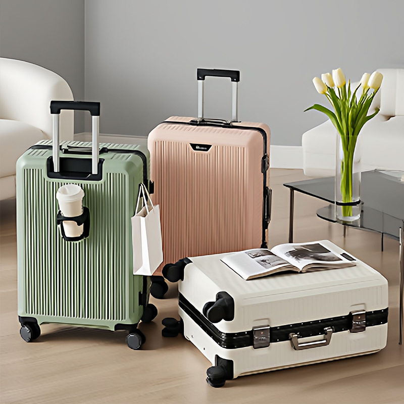 アルミフレームパスワードスーツケース 男女兼用 大容量 静音 - Spinner Wheel Rolling Suitcase 20 Inch のレビューと価格